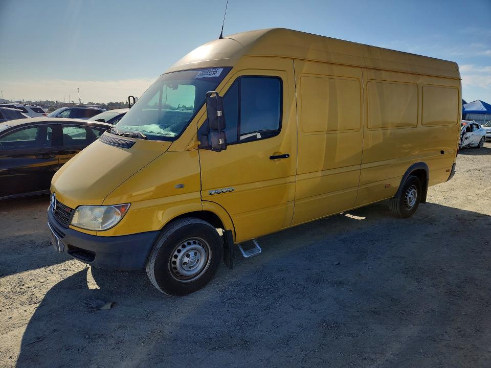 Aukcja sprzedaży 2003 Sprinter 2500 Sprinter, vin: WD2YD742X35560884        , numer aukcji: 68883596