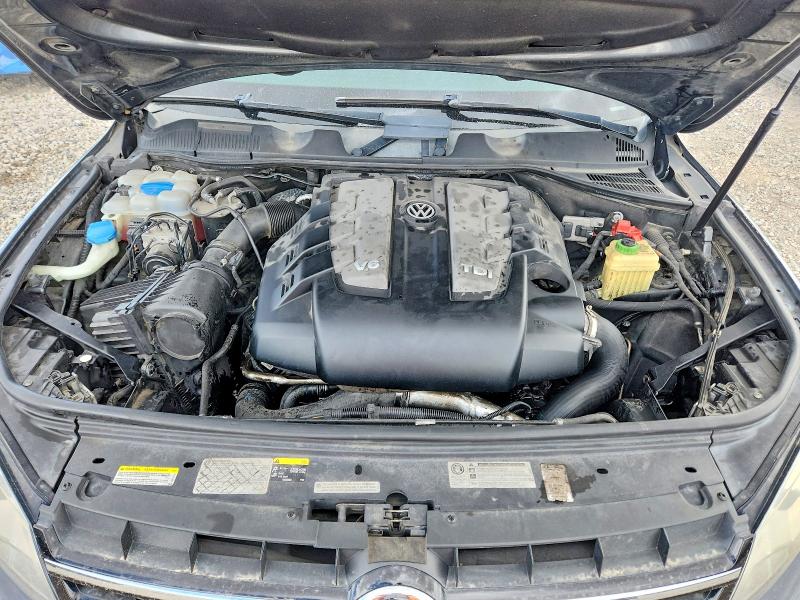 69823826 :رقم المزاد ، WVGEP9BP7ED001478 vin ، 2014 Volkswagen Touareg مزاد بيع