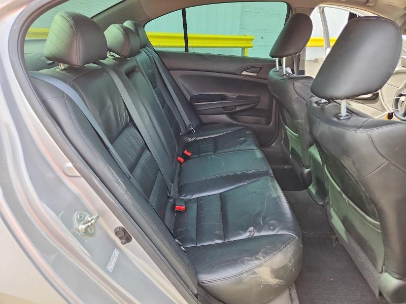 69801956 :رقم المزاد ، 1HGCP2F63BA001741 vin ، 2011 Honda Accord مزاد بيع