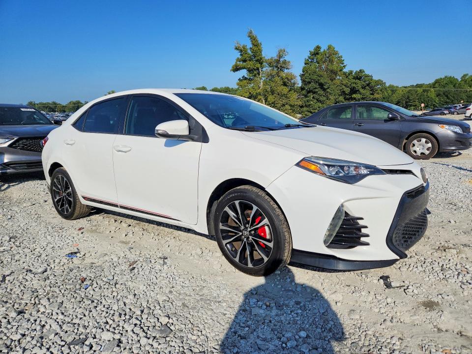 Продажа на аукционе авто 2018 Toyota Corolla, vin: 5YFBURHE0JP761636, номер лота: 69159136