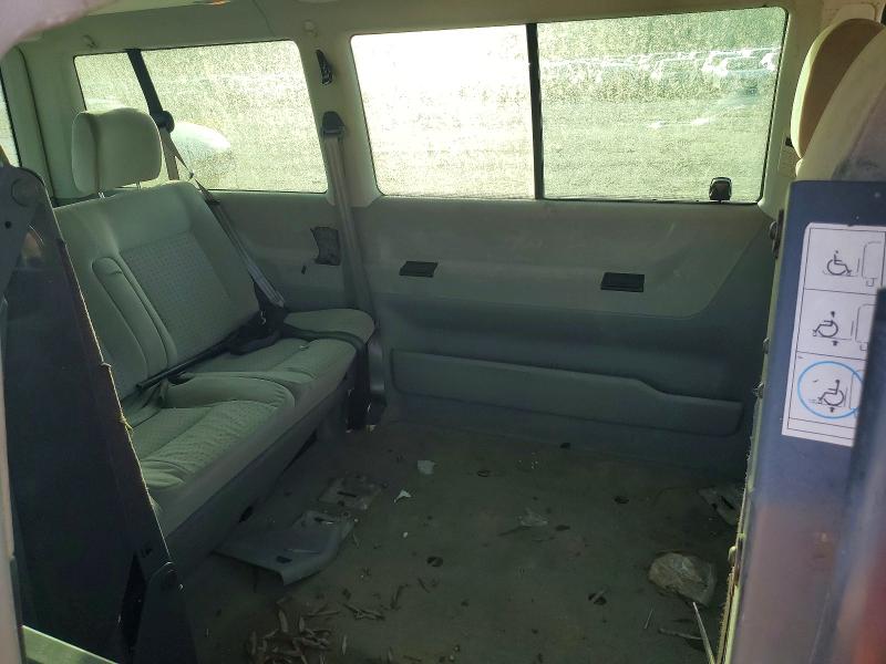 2002 Volkswagen Eurovan მანქანა იყიდება აუქციონზე, vin: WV2KB47092H076225, აუქციონის ნომერი: 67956726