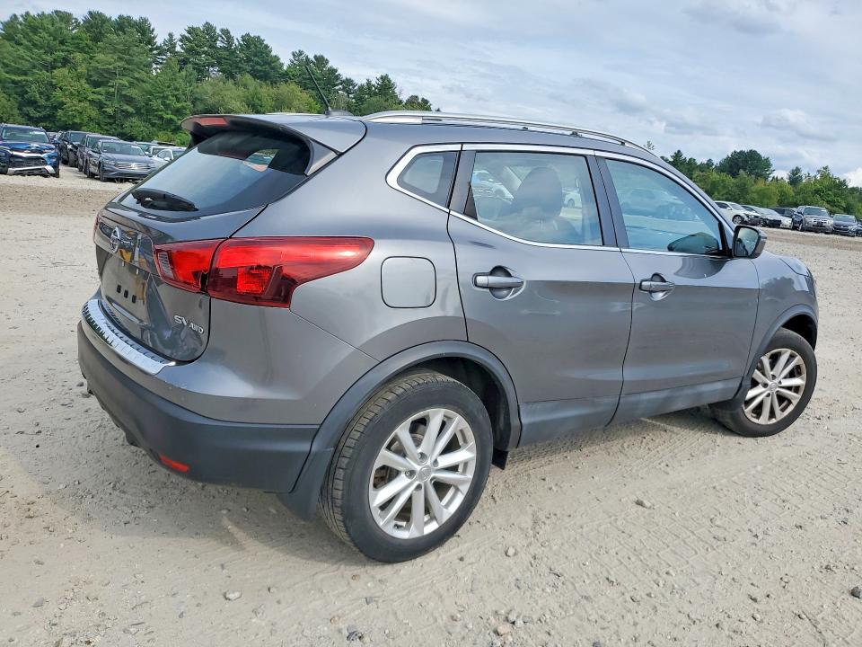 2017 Nissan Rogue Sport მანქანა იყიდება აუქციონზე, vin: JN1BJ1CR9HW140758, აუქციონის ნომერი: 67434986