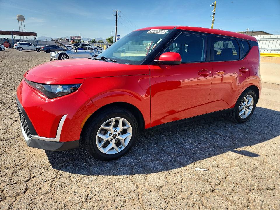 2023 Kia Soul მანქანა იყიდება აუქციონზე, vin: KNDJ23AU9P7208526, აუქციონის ნომერი: 68767146