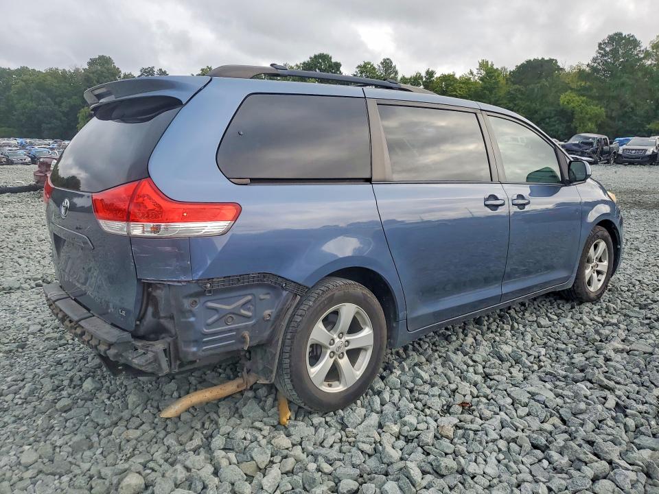 Продажа на аукционе авто 2014 Toyota Sienna, vin: 5TDKK3DC6ES511564, номер лота: 69784236
