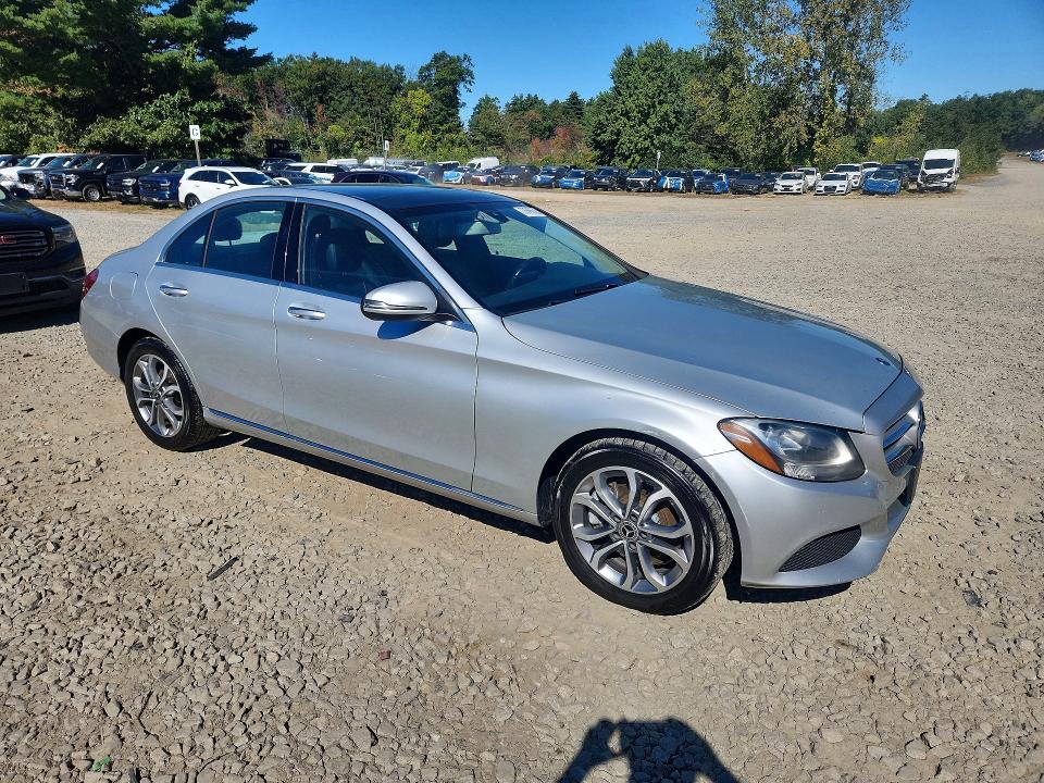 Продажа на аукционе авто 2017 Mercedes-benz C, vin: 55SWF4KB9HU211336, номер лота: 70596606