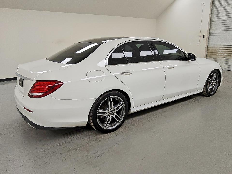 2019 Mercedes-benz E მანქანა იყიდება აუქციონზე, vin: WDDZF4JB1KA666588, აუქციონის ნომერი: 64939106