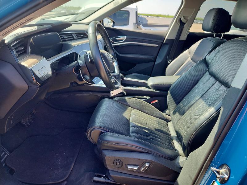 Продаж на аукціоні авто 2019 Audi E-tron, vin: WA1VABGE8KB017310, номер лоту: 67156876