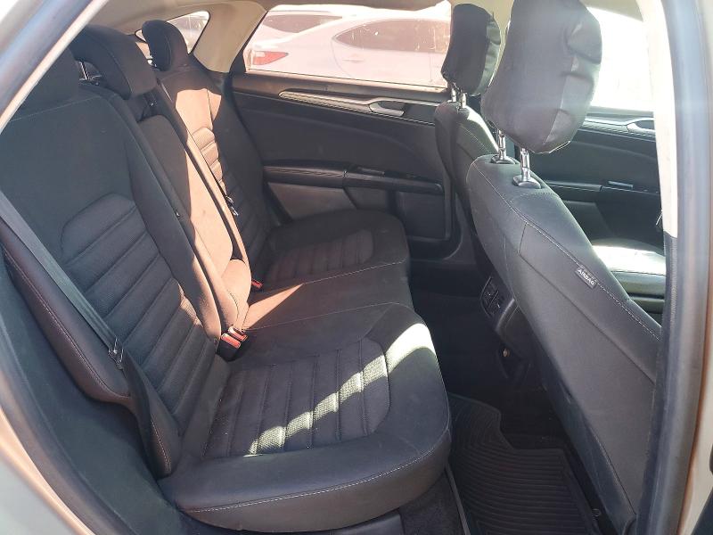 70736256 :رقم المزاد ، 3FA6P0LU2HR386250 vin ، 2017 Ford Fusion مزاد بيع
