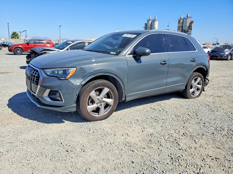 2020 Audi Q3 მანქანა იყიდება აუქციონზე, vin: WA1AECF35L1101309, აუქციონის ნომერი: 67677236