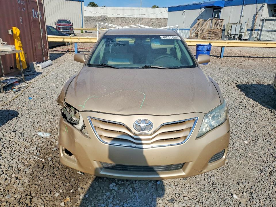 69057926 :رقم المزاد ، 4T1BF3EK5BU669665 vin ، 2011 Toyota Camry مزاد بيع