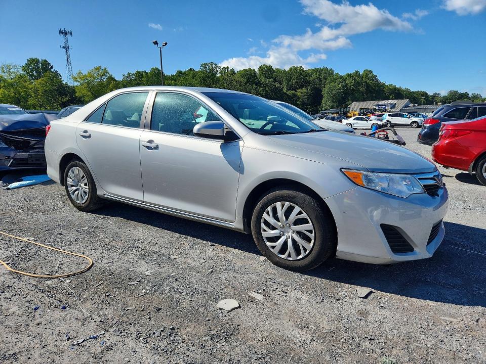 2014 Toyota Camry მანქანა იყიდება აუქციონზე, vin: 4T4BF1FK1ER362135, აუქციონის ნომერი: 68926006