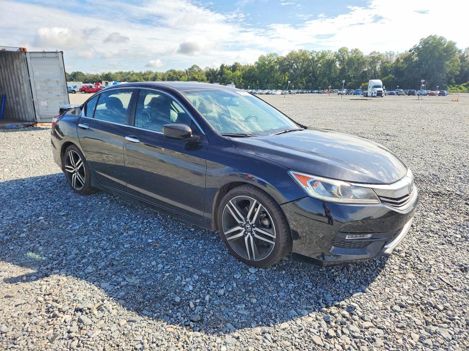 68660136 :رقم المزاد ، 1HGCR2F59HA242200 vin ، 2017 Honda Accord مزاد بيع