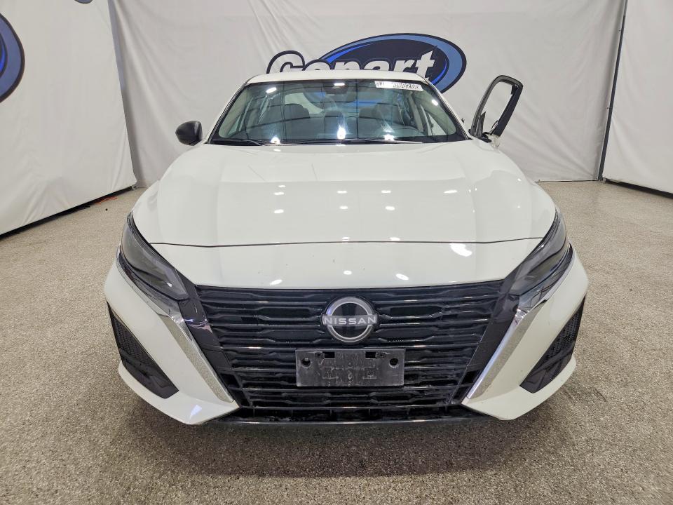 70508026 :رقم المزاد ، 1N4BL4DV9SN353877 vin ، 2025 Nissan Altima مزاد بيع
