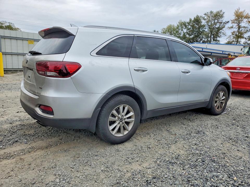 2019 Kia Sorento მანქანა იყიდება აუქციონზე, vin: 5XYPGDA31KG438713, აუქციონის ნომერი: 70480656