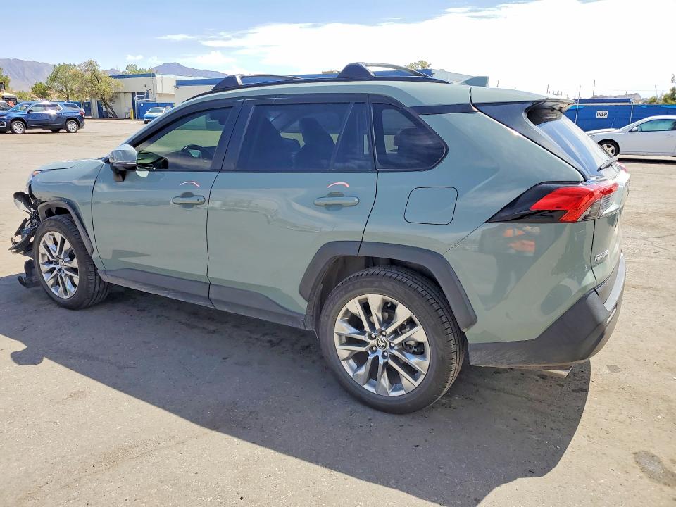 Продажа на аукционе авто 2021 Toyota Rav4, vin: JTMA1RFV5MD076837, номер лота: 68850786