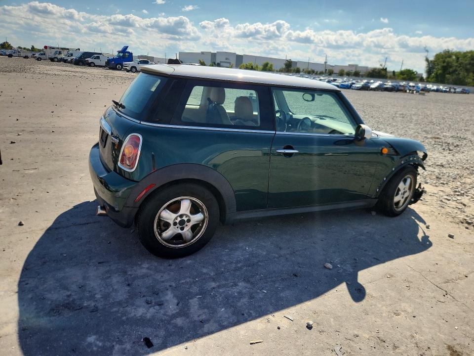 71031176 :رقم المزاد ، WMWMF33588TT67714 vin ، 2008 Mini Cooper مزاد بيع