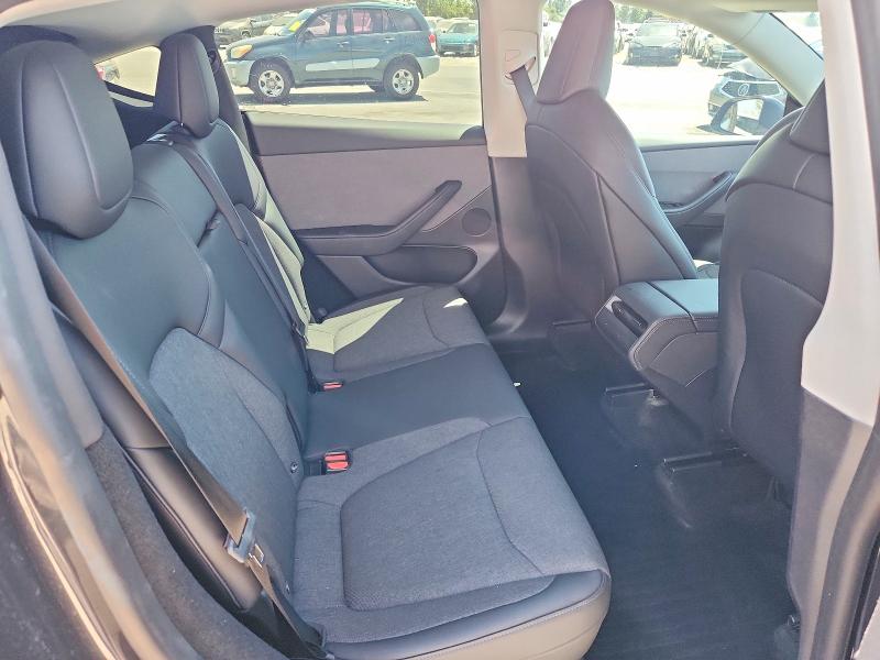 Продаж на аукціоні авто 2026 Tesla Model Y, vin: 7SAYGDEDXTA693988, номер лоту: 67742126