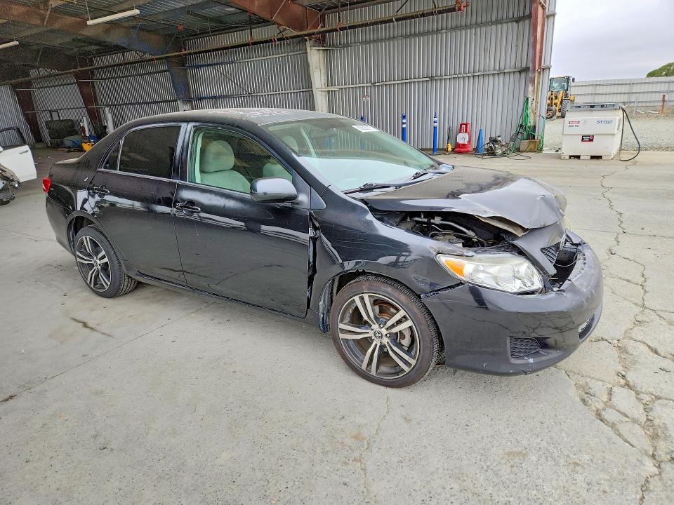 69693916 :رقم المزاد ، 1NXBU40E09Z015860 vin ، 2009 Toyota Corolla مزاد بيع