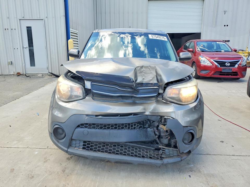 2017 Kia Soul მანქანა იყიდება აუქციონზე, vin: KNDJN2A27H7458638, აუქციონის ნომერი: 67549276