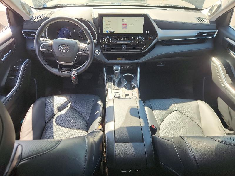 2025 Toyota Highlander მანქანა იყიდება აუქციონზე, vin: 5TDKDRBH3SS584673, აუქციონის ნომერი: 70119186
