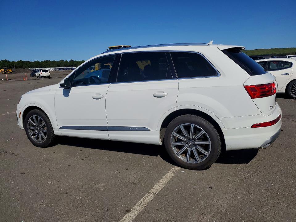 Продаж на аукціоні авто 2017 Audi Q7, vin: WA1LHAF70HD039010, номер лоту: 68741966