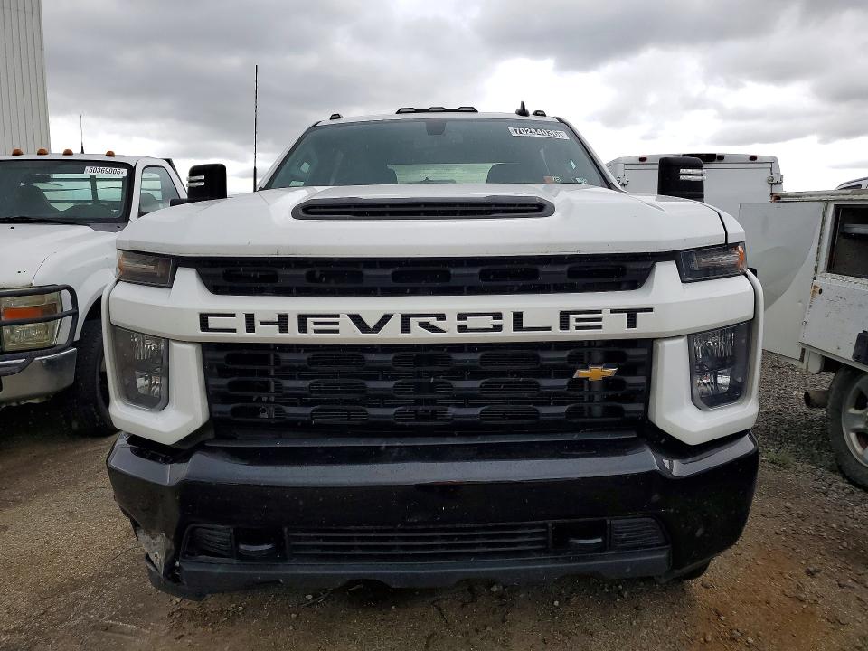 70284036 :رقم المزاد ، 1GC4YME79NF138583 vin ، 2022 Chevrolet Silverado مزاد بيع