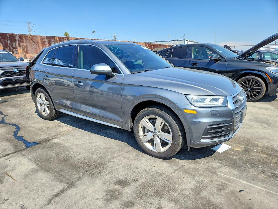 Продажа на аукционе авто 2018 Audi Q5, vin: WA1BNAFY5J2023061, номер лота: 70451016