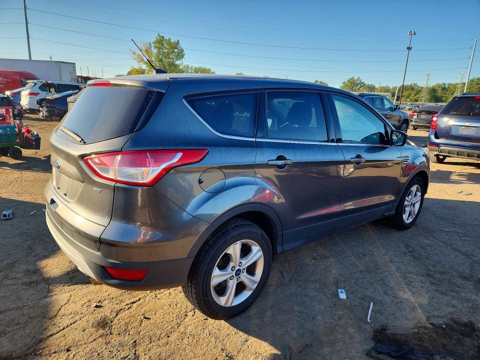 2016 Ford Escape მანქანა იყიდება აუქციონზე, vin: 1FMCU0G7XGUA51525, აუქციონის ნომერი: 70168376
