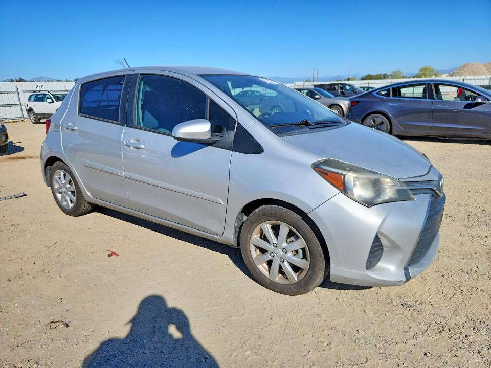 70864616 :رقم المزاد ، VNKKTUD35FA022730 vin ، 2015 Toyota Yaris مزاد بيع