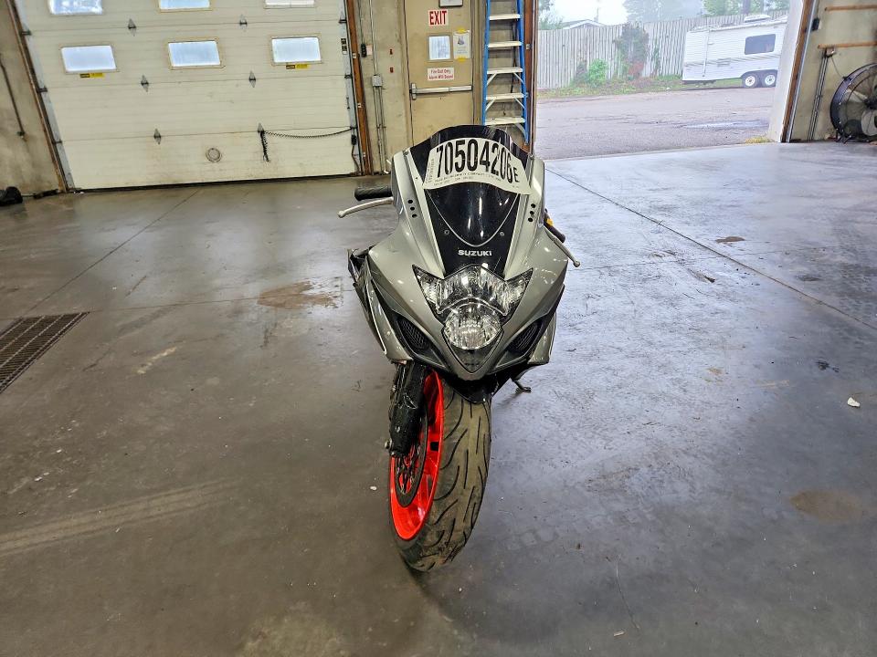 Продаж на аукціоні авто 2006 Suzuki Gsx-r1000, vin: JS1GT76A462115772, номер лоту: 70504206