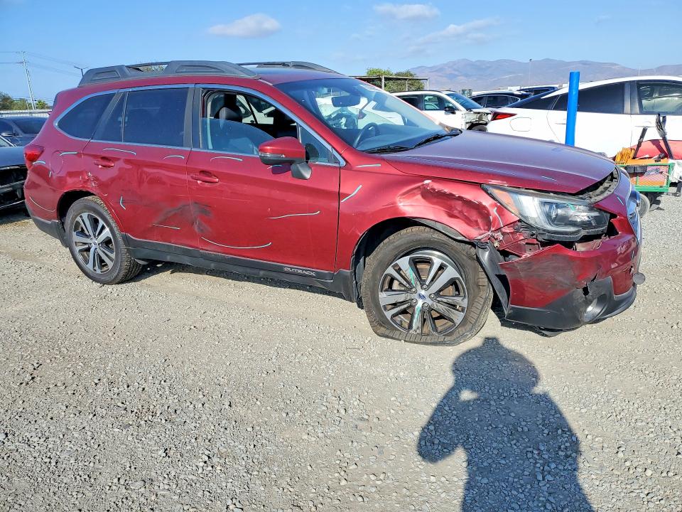 2018 Subaru Outback მანქანა იყიდება აუქციონზე, vin: 4S4BSANC7J3256224, აუქციონის ნომერი: 69369696