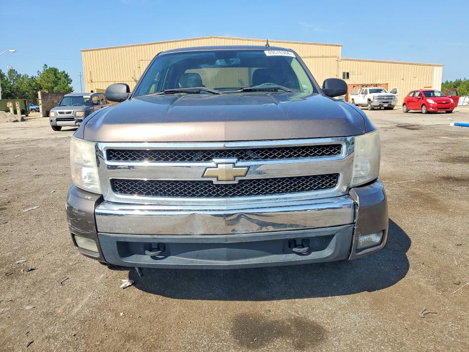 69576306 :رقم المزاد ، 2GCEC130271614321 vin ، 2007 Chevrolet Silverado مزاد بيع