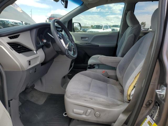 70501023 :رقم المزاد ، 5TDJK3DC7FS112000 vin ، 2015 Toyota Sienna Le مزاد بيع