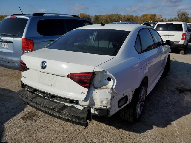 73621233 :رقم المزاد ، 1VWAA7A39JC028363 vin ، 2018 Volkswagen Passat S مزاد بيع