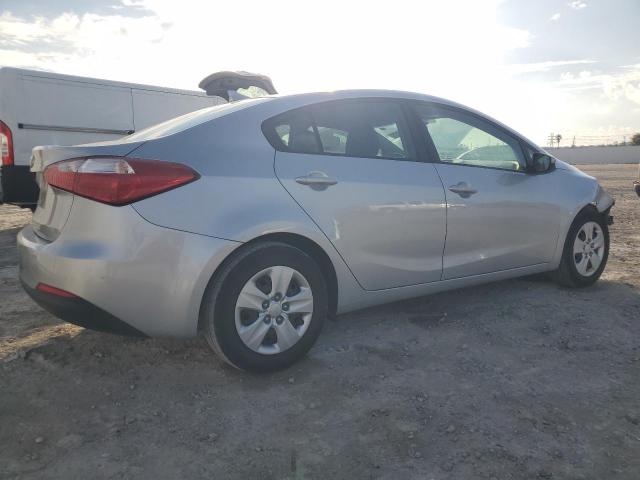Продажа на аукционе авто 2016 Kia Forte Lx, vin: KNAFK4A65G5609030, номер лота: 73223153