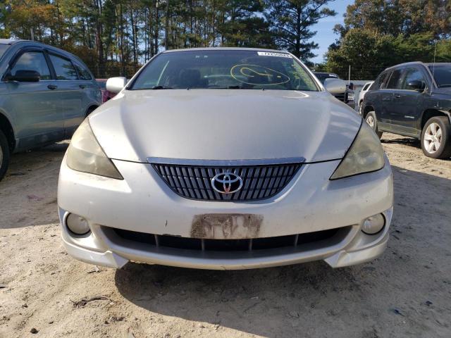72255823 :رقم المزاد ، 4T1CA38P54U008926 vin ، 2004 Toyota Camry Solara Se مزاد بيع