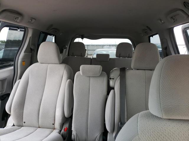 71912663 :رقم المزاد ، 5TDKK3DC6CS237084 vin ، 2012 Toyota Sienna Le مزاد بيع