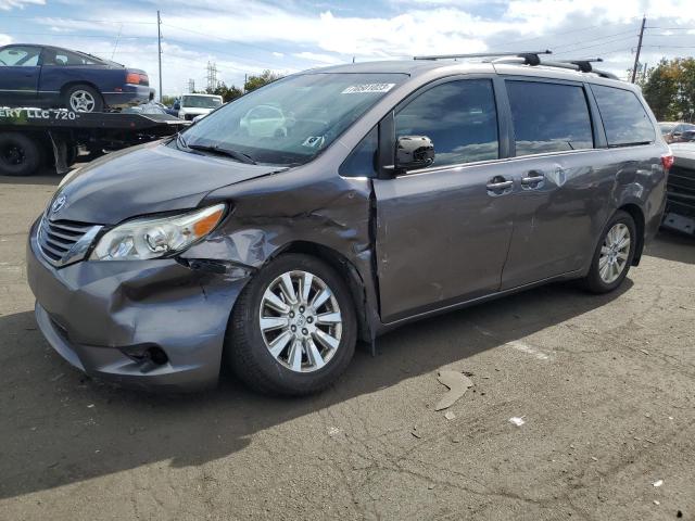 70501023 :رقم المزاد ، 5TDJK3DC7FS112000 vin ، 2015 Toyota Sienna Le مزاد بيع