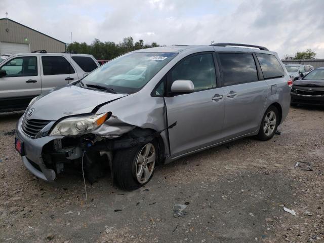 71912663 :رقم المزاد ، 5TDKK3DC6CS237084 vin ، 2012 Toyota Sienna Le مزاد بيع