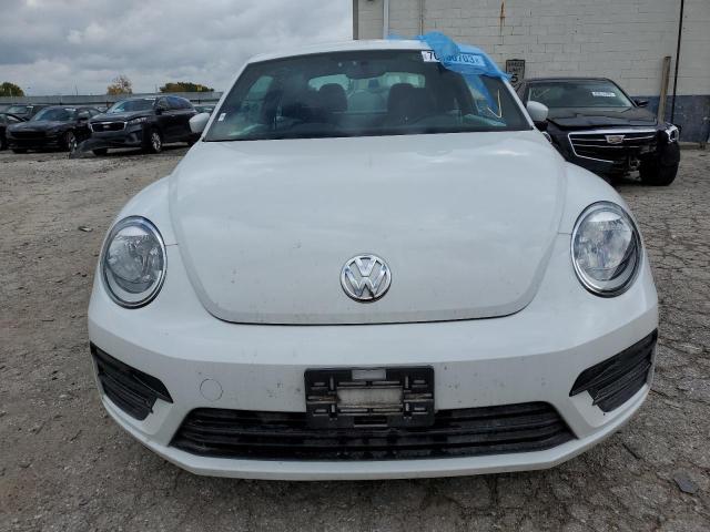70150703 :رقم المزاد ، 3VWF17AT0HM624752 vin ، 2017 Volkswagen Beetle 1.8t مزاد بيع