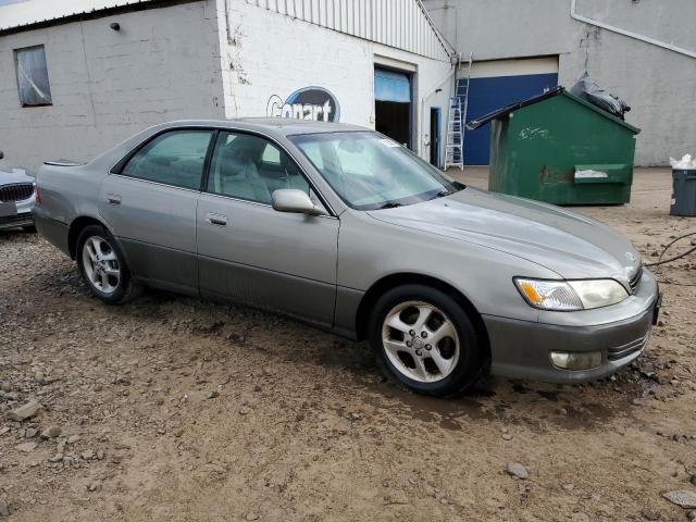 71035883 :رقم المزاد ، JT8BF28G310336858 vin ، 2001 Lexus Es 300 مزاد بيع