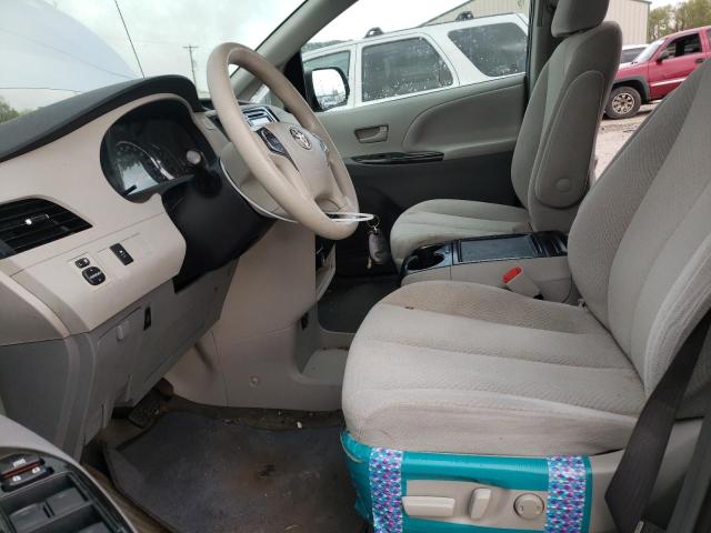 71912663 :رقم المزاد ، 5TDKK3DC6CS237084 vin ، 2012 Toyota Sienna Le مزاد بيع