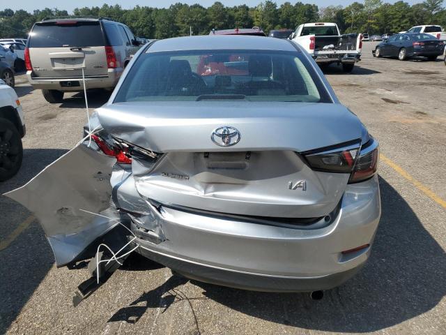 75593364 :رقم المزاد ، 3MYDLBYV9JY307325 vin ، 2018 Toyota Yaris Ia مزاد بيع