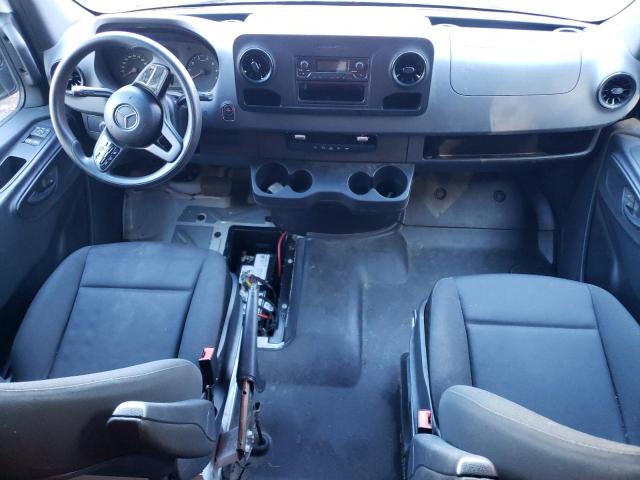 92380475 :رقم المزاد ، W1W40CHY3MT052731 vin ، 2021 Mercedes-benz Sprinter 2 مزاد بيع