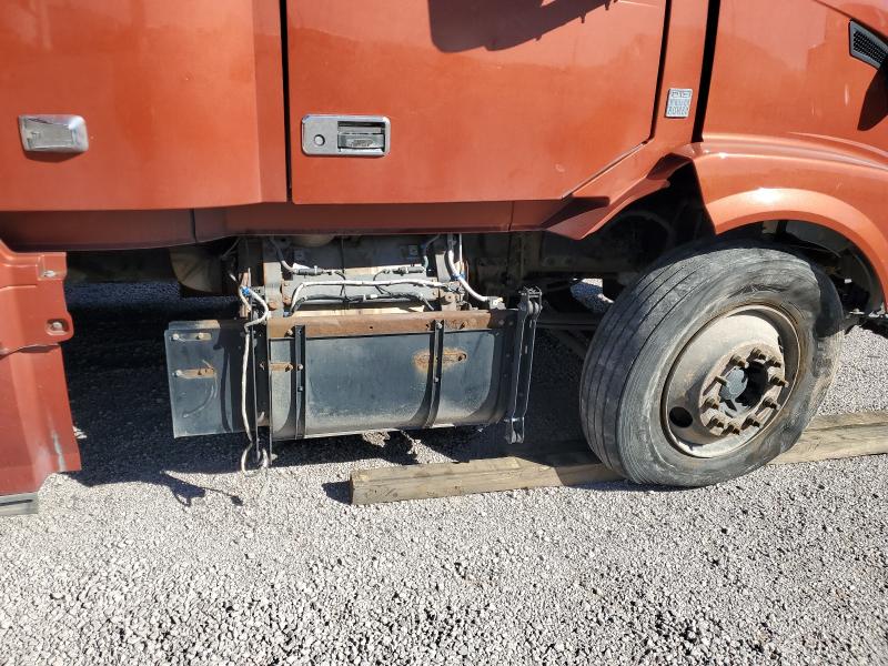 Продаж на аукціоні авто 2018 Volvo Vnl, vin: 4V4NC9EG3JN995180, номер лоту: 86511025
