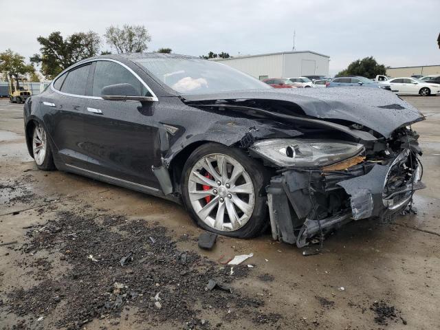86040095 :رقم المزاد ، 5YJSA1E45GF136269 vin ، 2016 Tesla Model S مزاد بيع