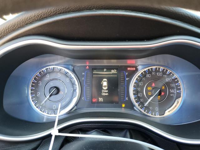 Продаж на аукціоні авто 2015 Chrysler 200, vin: 1C3CCCABXFN688935, номер лоту: 81868995