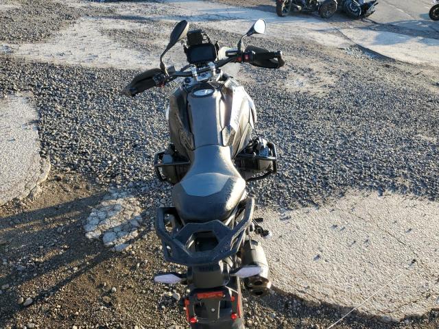 82320835 :رقم المزاد ، WB10M2304R6J15199 vin ، 2024 Bmw R 1300 مزاد بيع