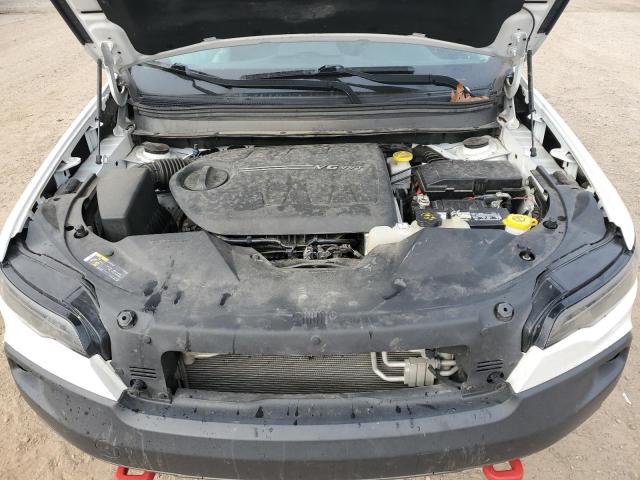 90598955 :رقم المزاد ، 1C4PJMBX2KD492278 vin ، 2019 Jeep Cherokee مزاد بيع