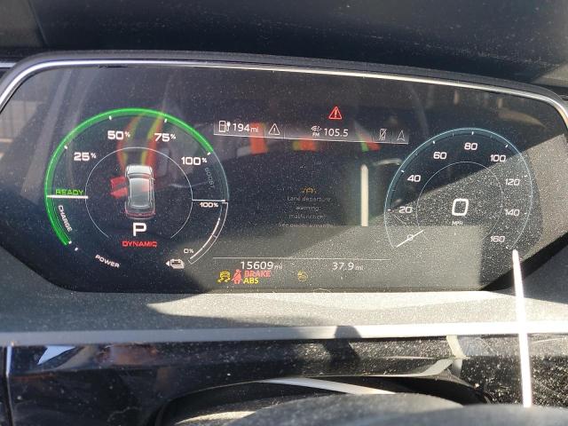 87082345 :رقم المزاد ، WA1AAAGE8NB033519 vin ، 2022 Audi E-tron مزاد بيع